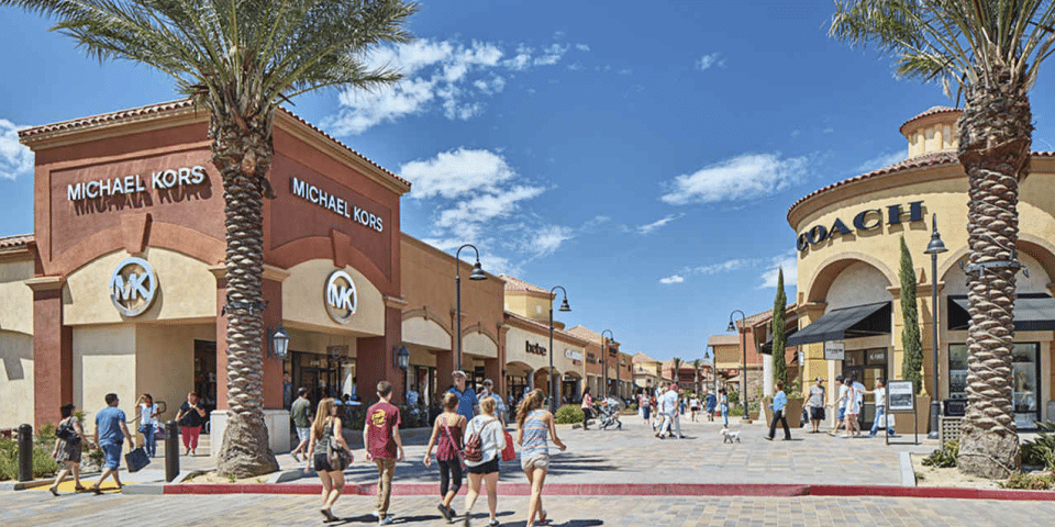 Desert Hills Premium Outlets shopping plan